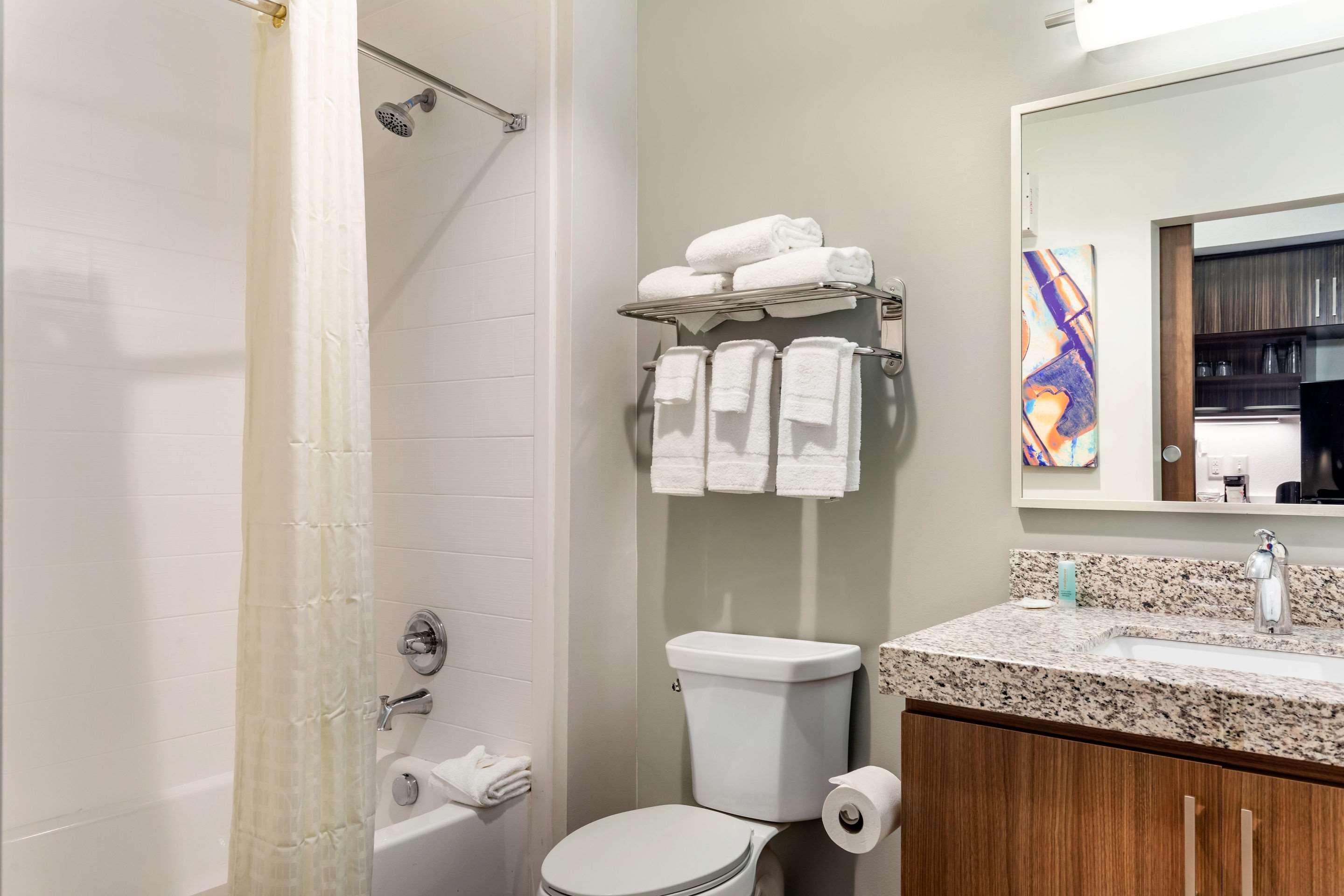 Mainstay Suites Lancaster Dallas South Екстериор снимка