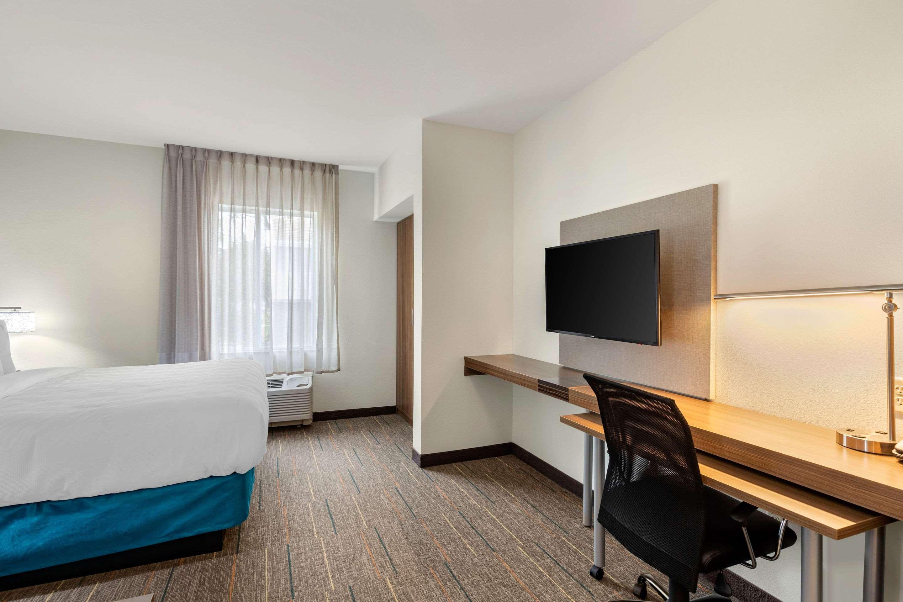 Mainstay Suites Lancaster Dallas South Екстериор снимка