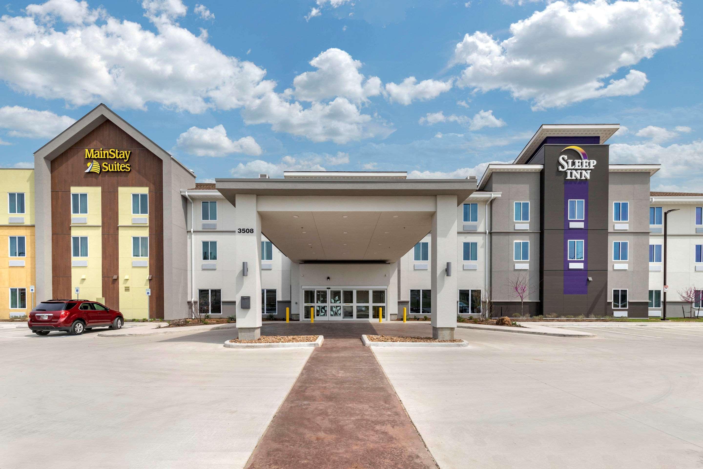 Mainstay Suites Lancaster Dallas South Екстериор снимка